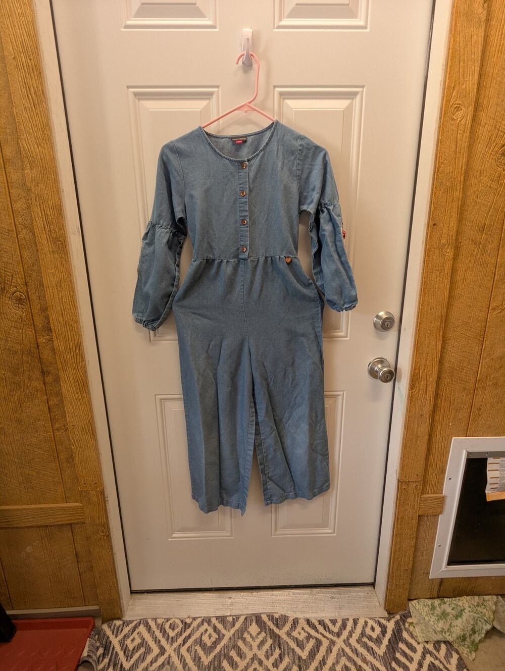 Vince Camuto Girls Size 12 Chambray Jumpsuit Floral Embroidered Sleeves